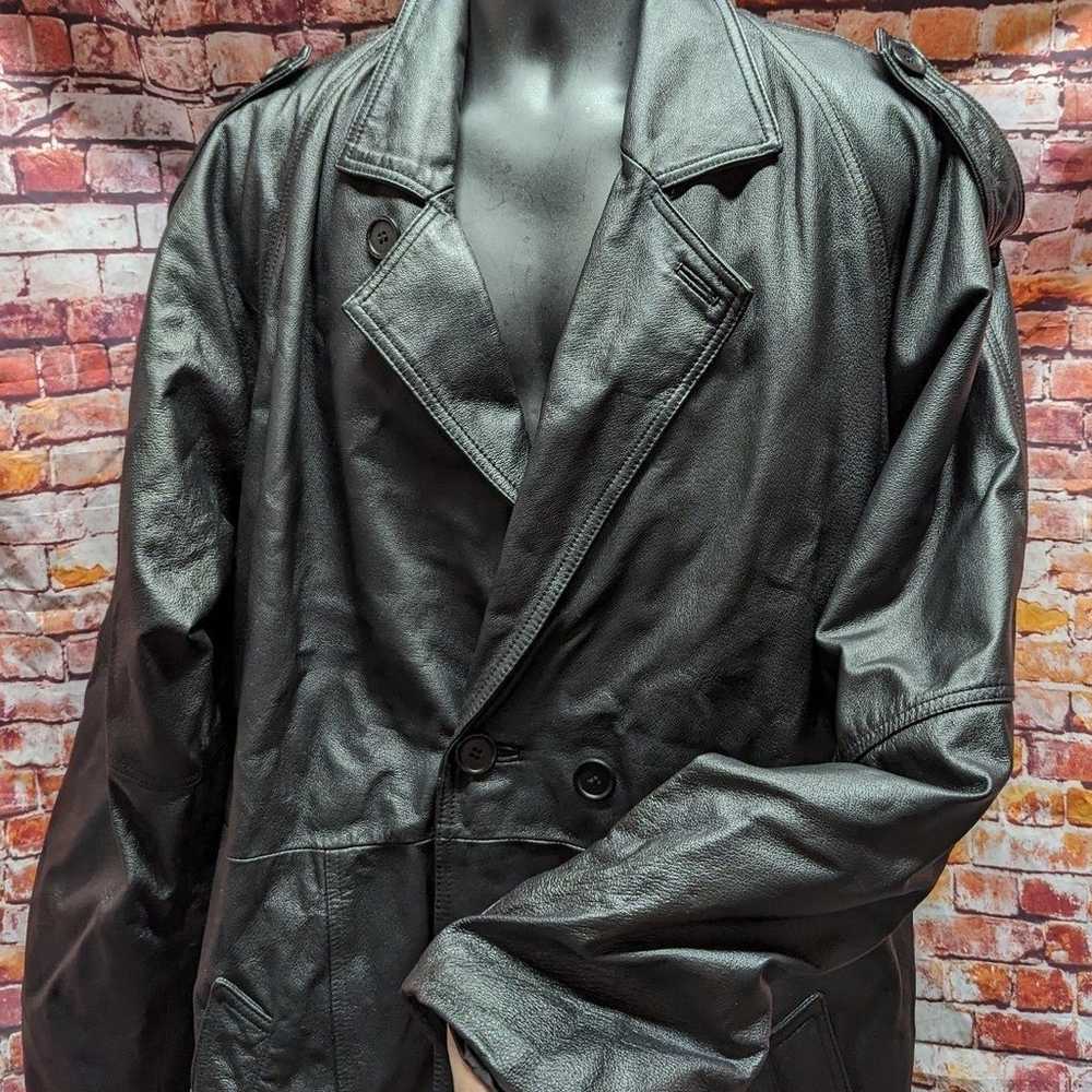 Vintage Leather Coat with belt and removable liner - image 8