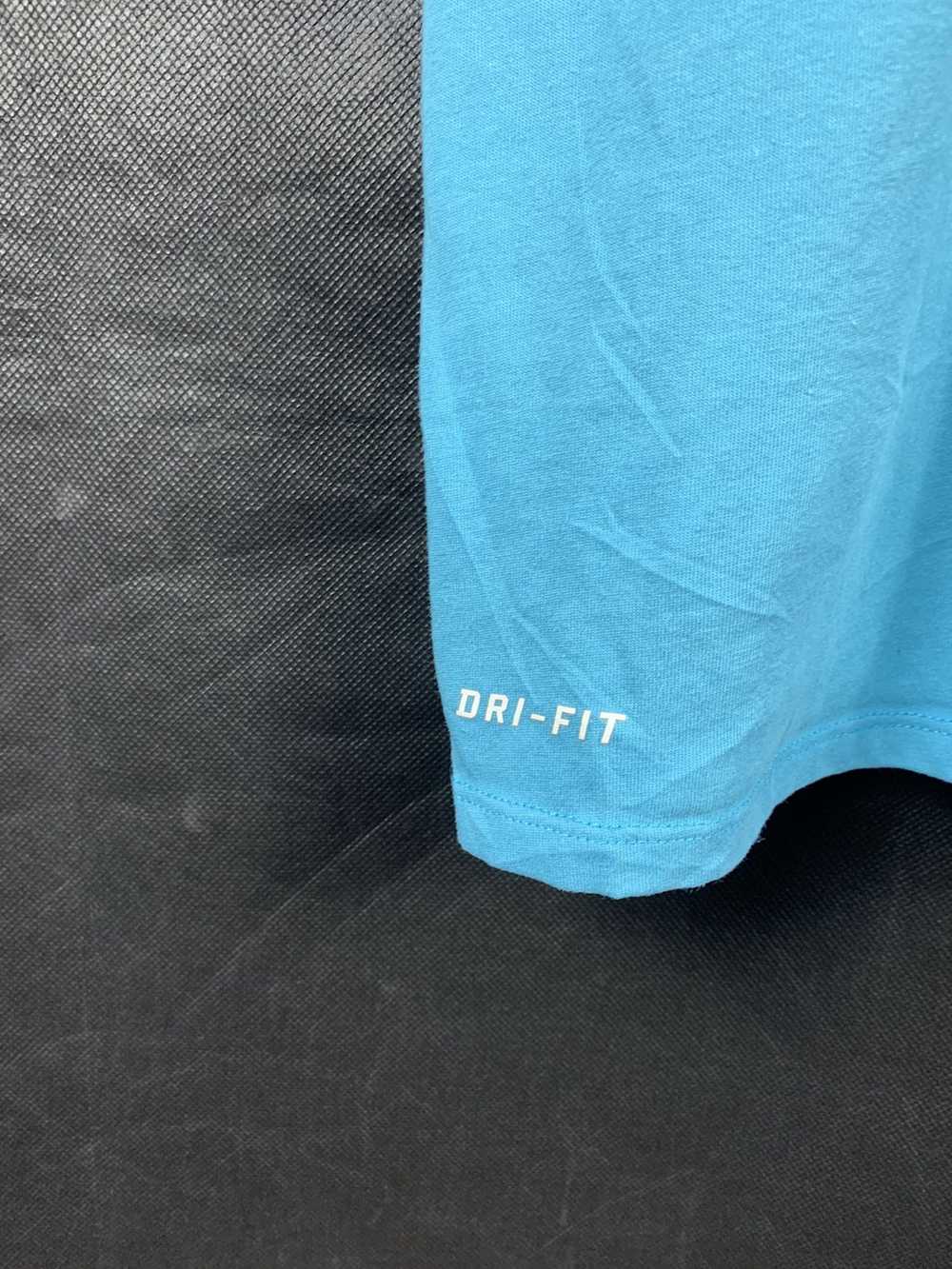 Nike Steals! Nike Small Swoosh Drifit Running Tee - image 3