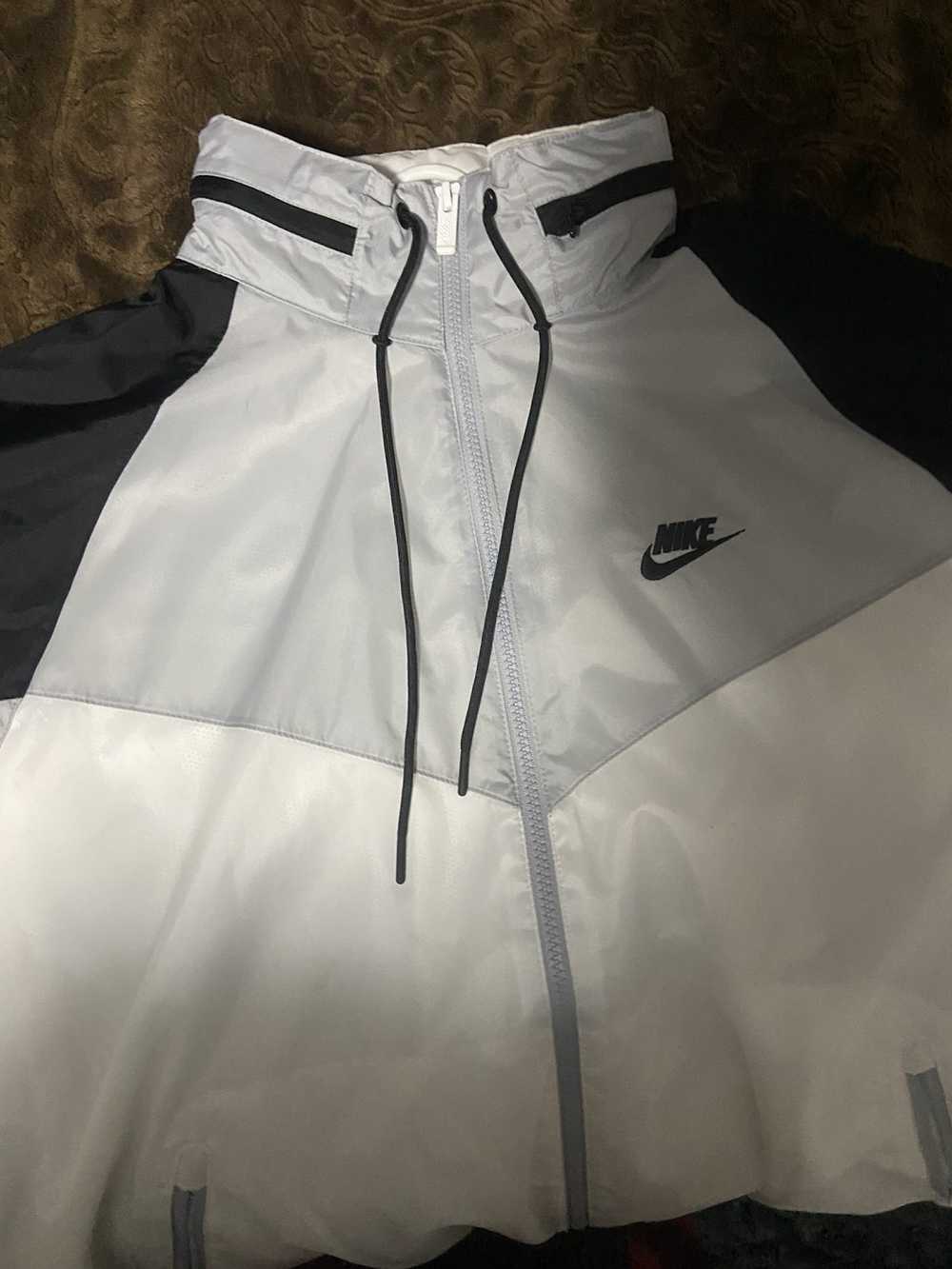 Nike Nike Windrunner jacket - image 4