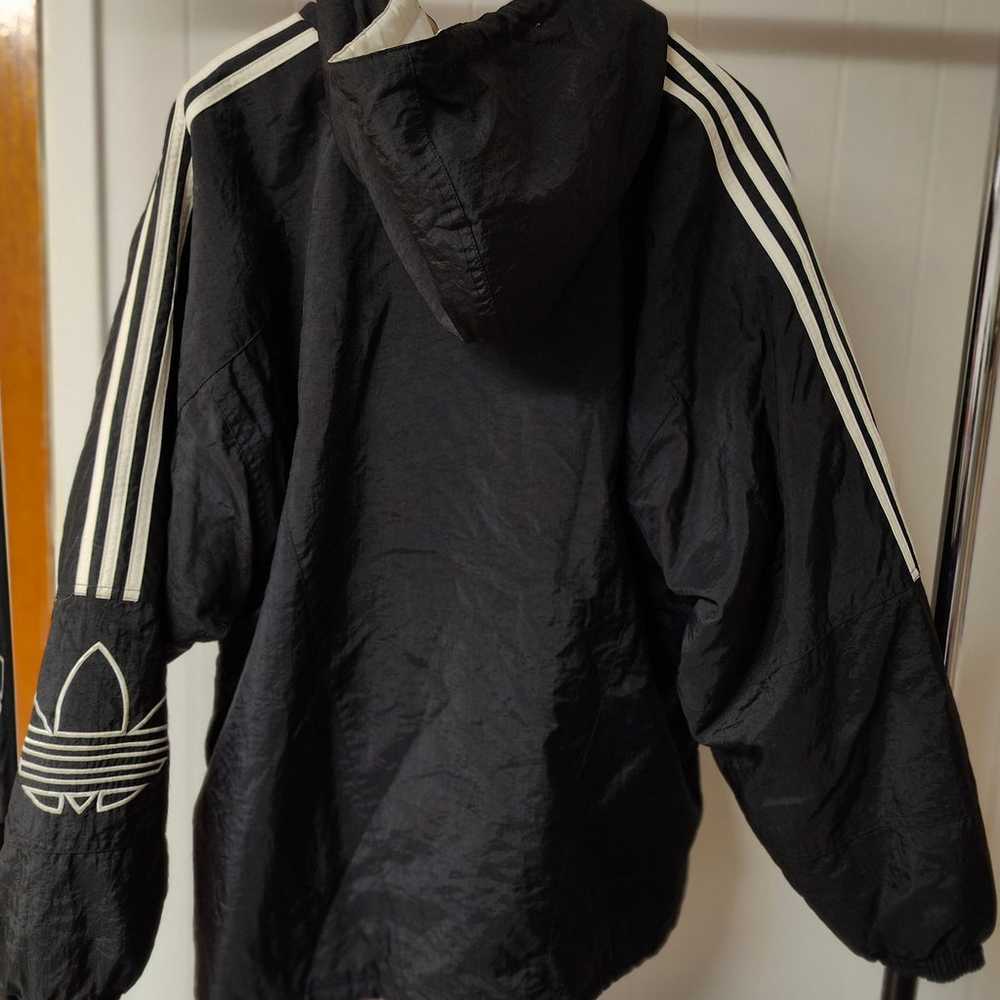 Adidas Hooded Puffer Jacket Classic Sleeve Logo T… - image 2