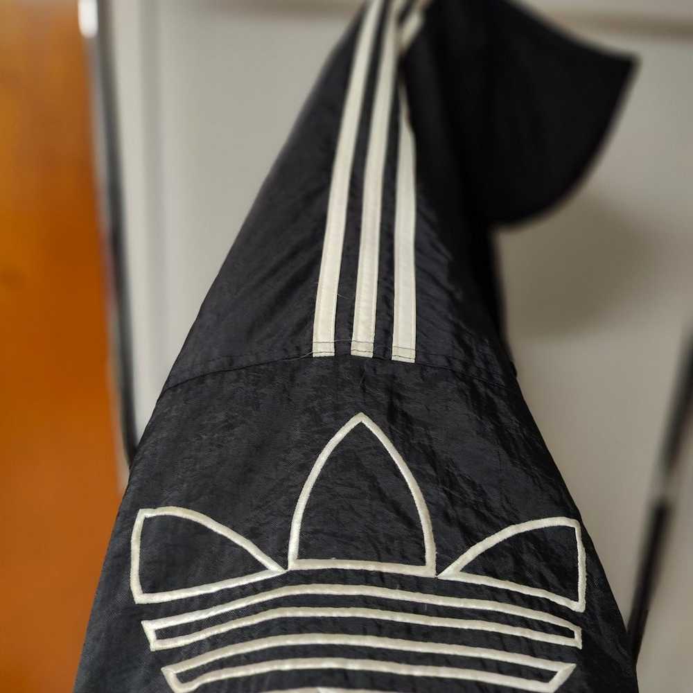 Adidas Hooded Puffer Jacket Classic Sleeve Logo T… - image 3