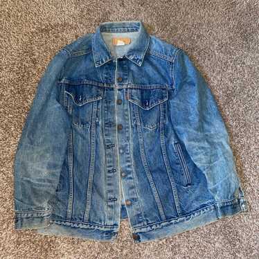 Vintage Levi's jean jacket - Gem