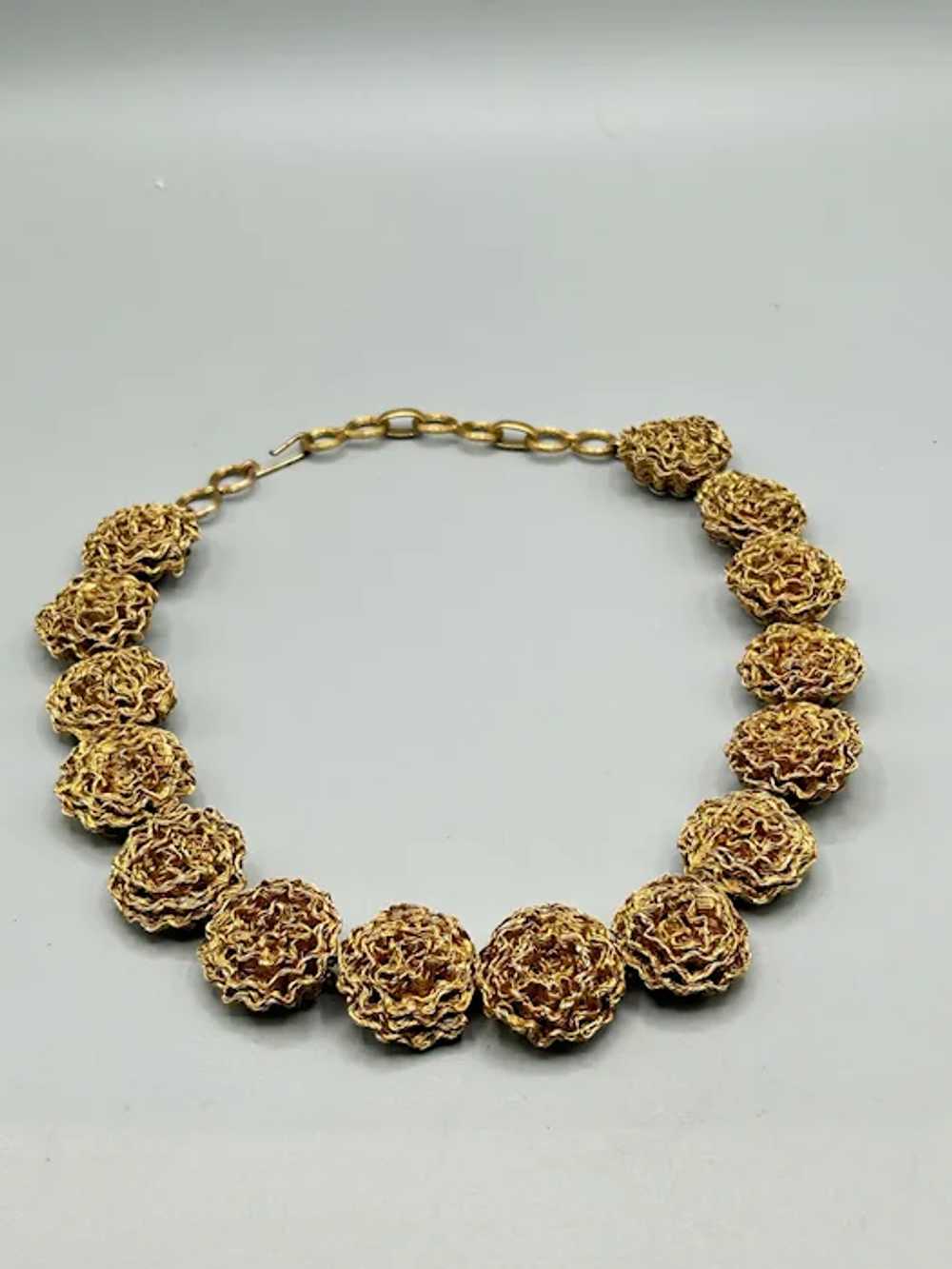 Vintage Wirework Golden Roses Flowers Necklace Go… - image 6