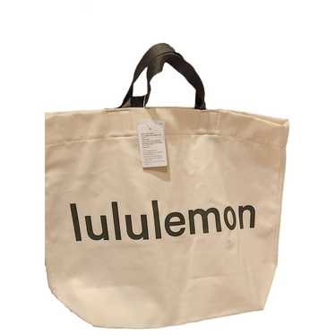 LULULEMON THIS IS YOGA Tote Bag Purse Handbag Silver Metallic