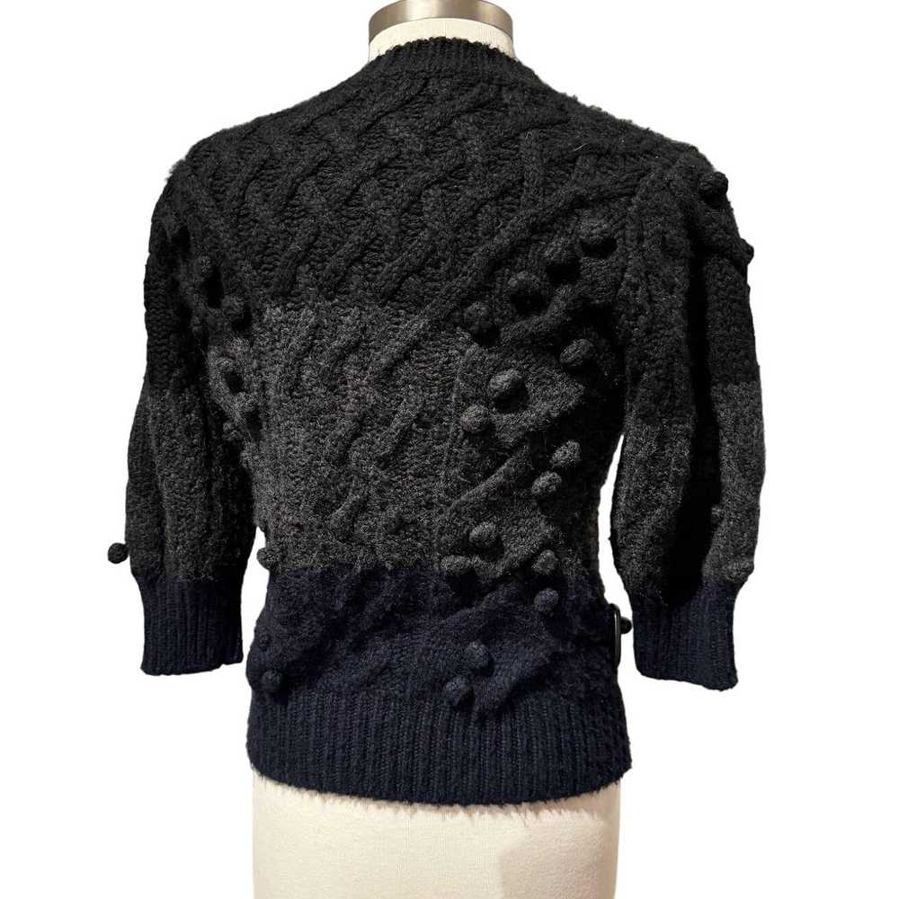 Chanel women's cashmere sweater - image 3