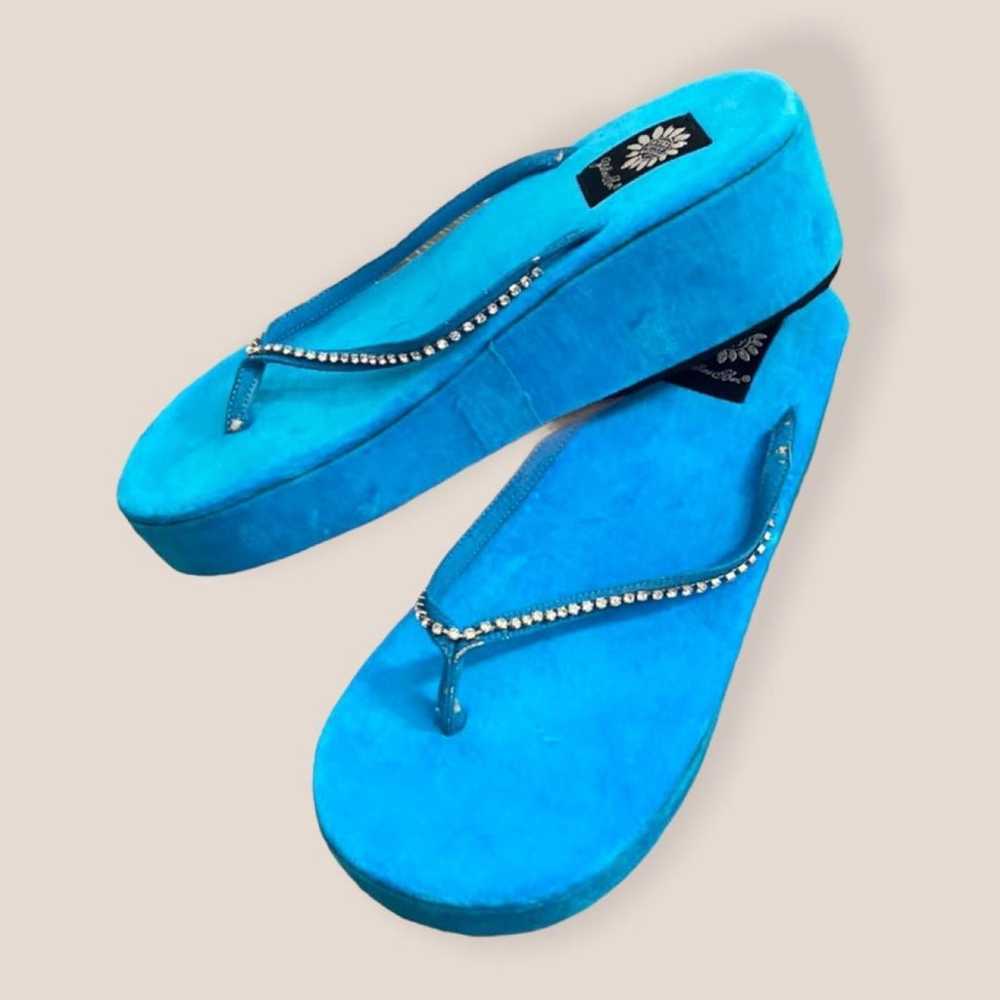 Vintage blue velvet platform sandals - image 2
