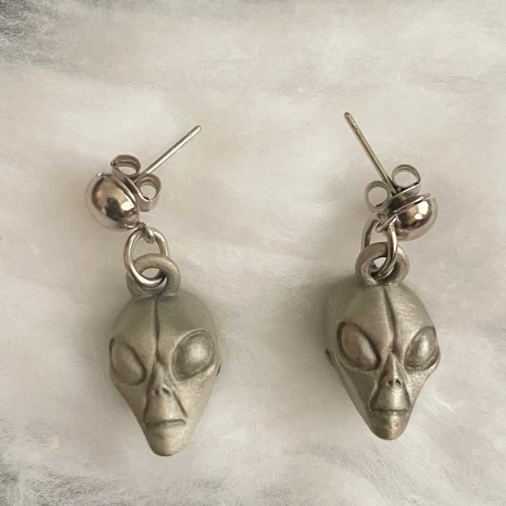 Pewter Alien Novelty Earrings - image 1