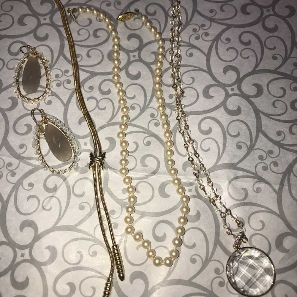 Vintage to Now Small Jewelry Lot - image 1