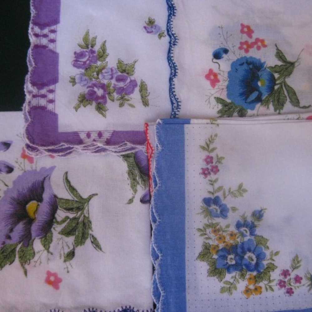 5 Lot Vintage Cotton Hankies Multi-color Floral F… - image 2