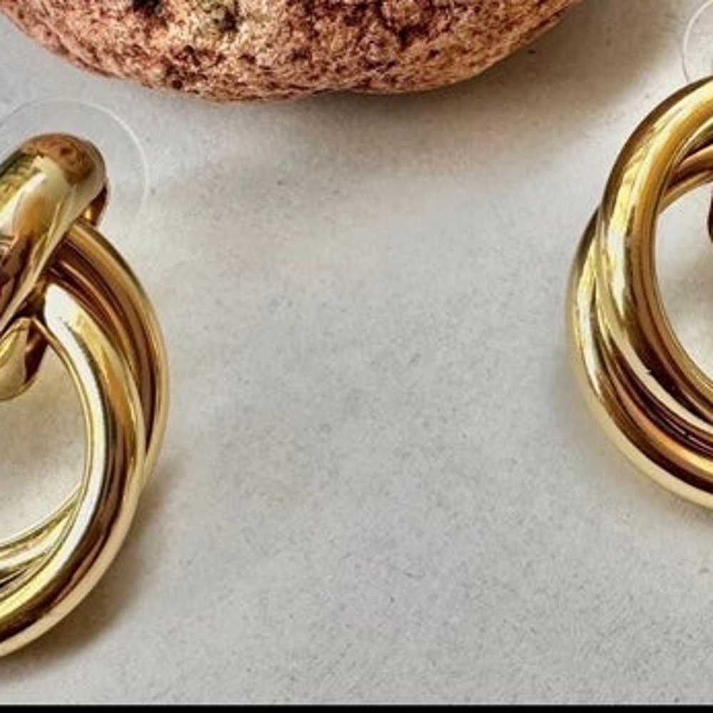14K Minimalist Gold Hoop Earrings - image 2