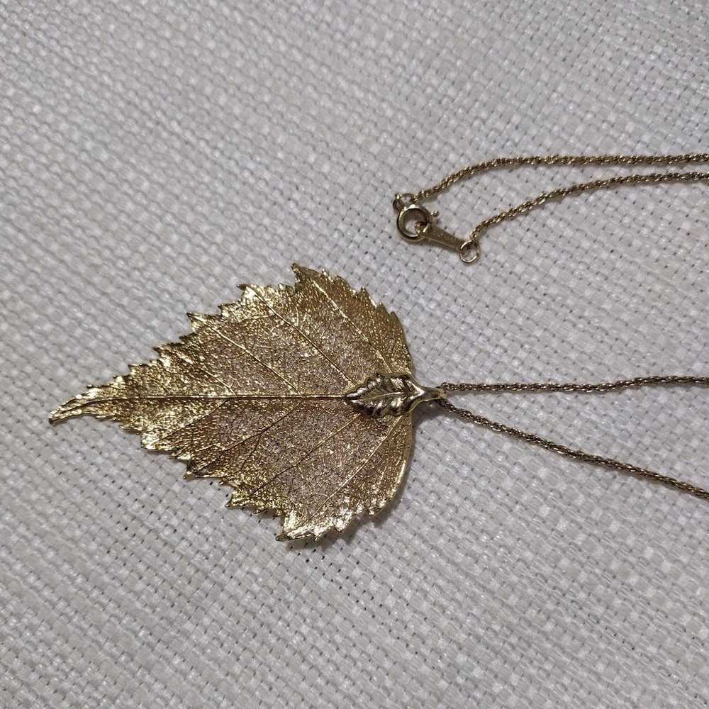 Metal Hollow Leaf Necklace gold color necklace ch… - image 4