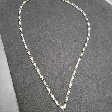 Vtg black & white rhinestone necklace
