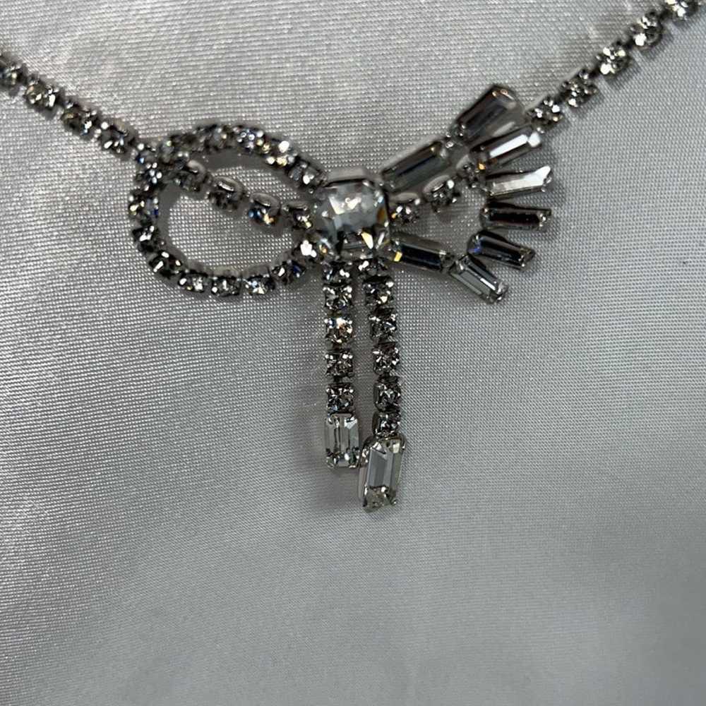 Vintage 14.5” Crystal Bow Choker. Necklace - image 4