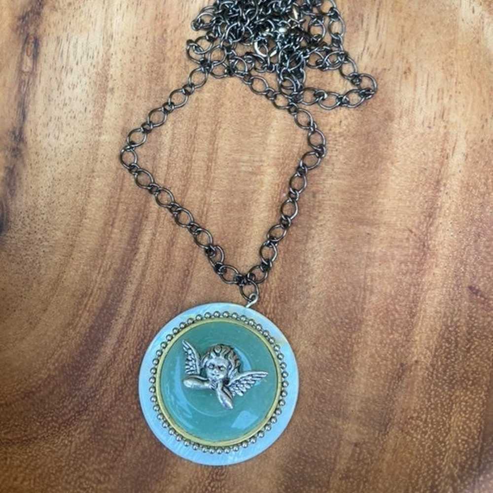 Vintage angel pendant on a chain - image 4