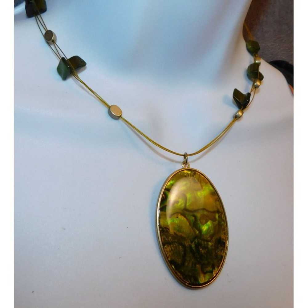 Green And Gold Shell Necklace - image 3