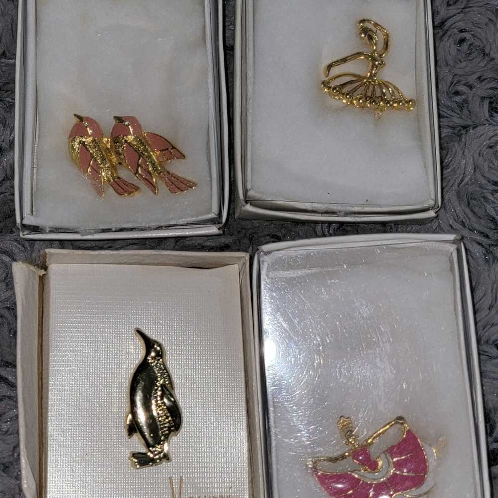 Vintage Enameled Pins Brooch Penguin Birds Dancer… - image 1