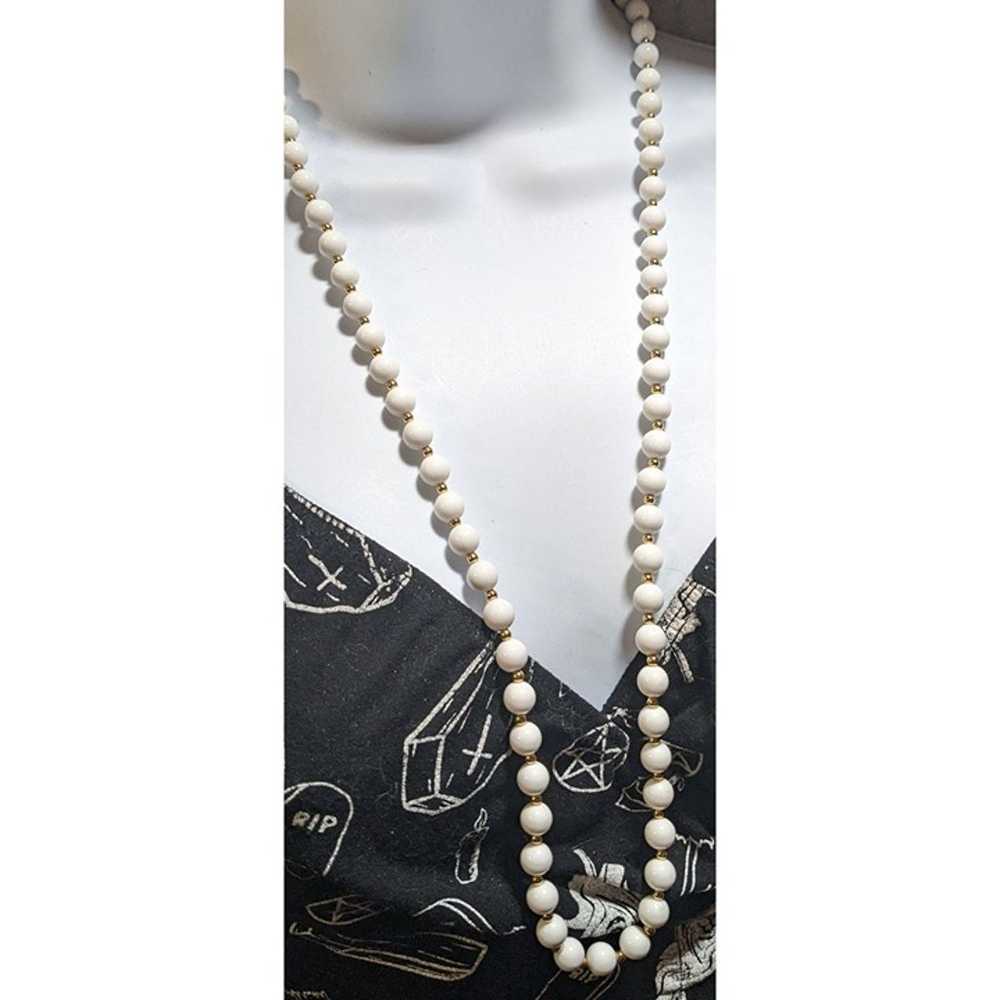 Monet Vintage White And Gold Beaded Necklace - image 5