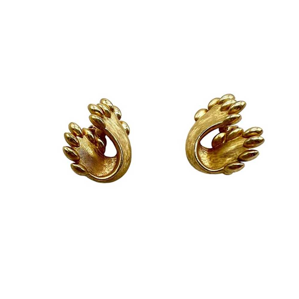 Vintage Crown Trifari Gold Tone Clip Earrings Bow… - image 2