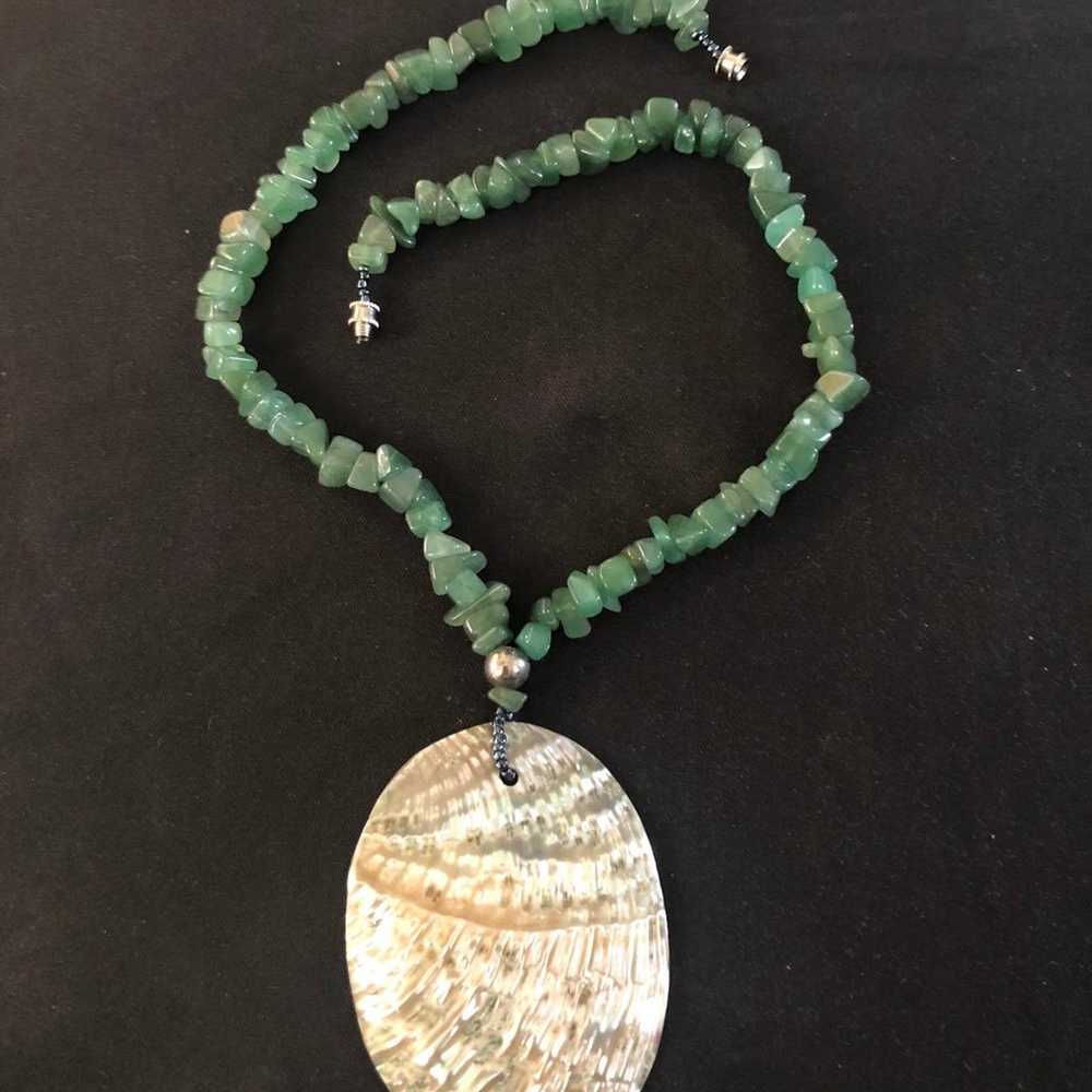 Abalone shell with adventurine crystals choker st… - image 1
