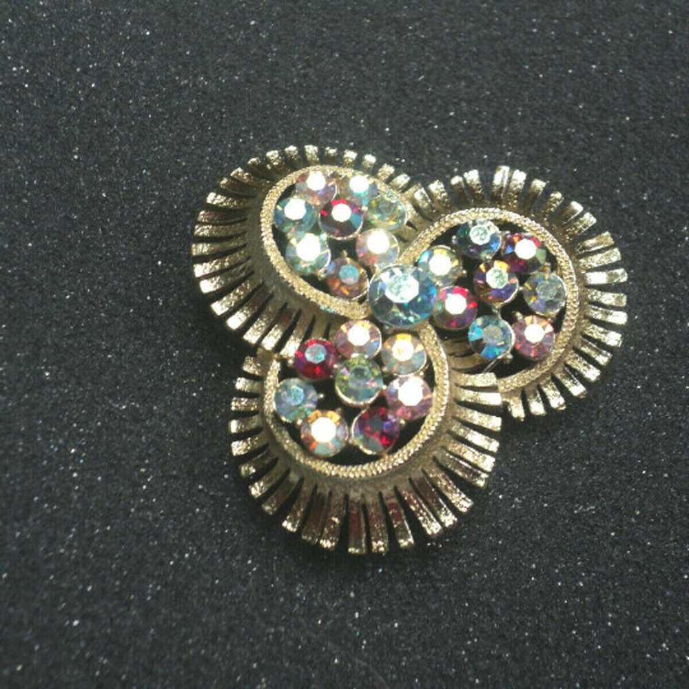 Vintage Brooch Gold Toned with Iridescent Multico… - image 2
