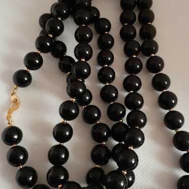 Vintage Black lucite bead single strand necklace