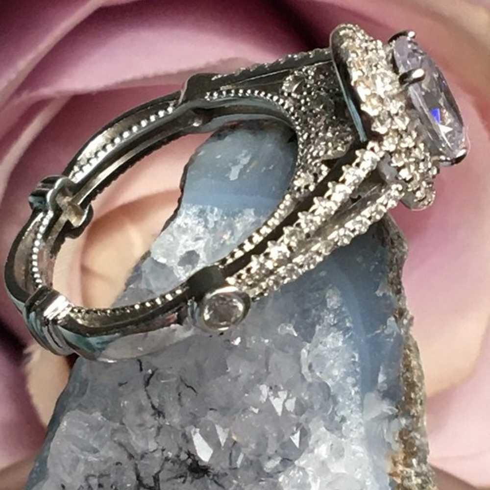 Beautiful Vintage Inspired Oval Ring! - image 2