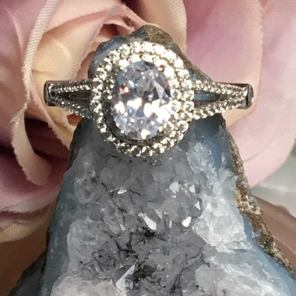Beautiful Vintage Inspired Oval Ring! - image 8