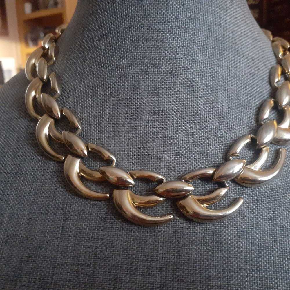 Vintage signed WM gold tone open work Choker/coll… - image 4