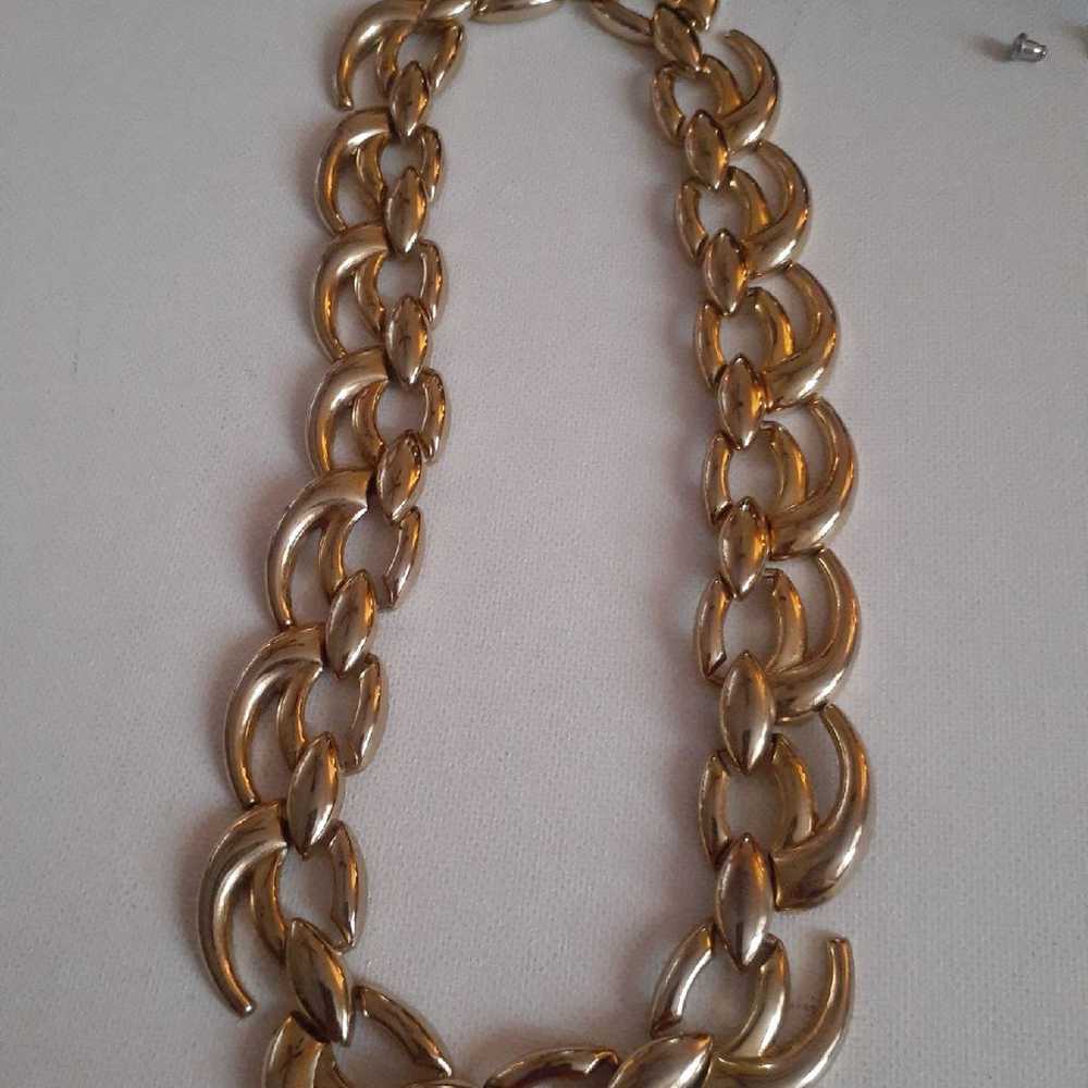 Vintage signed WM gold tone open work Choker/coll… - image 7