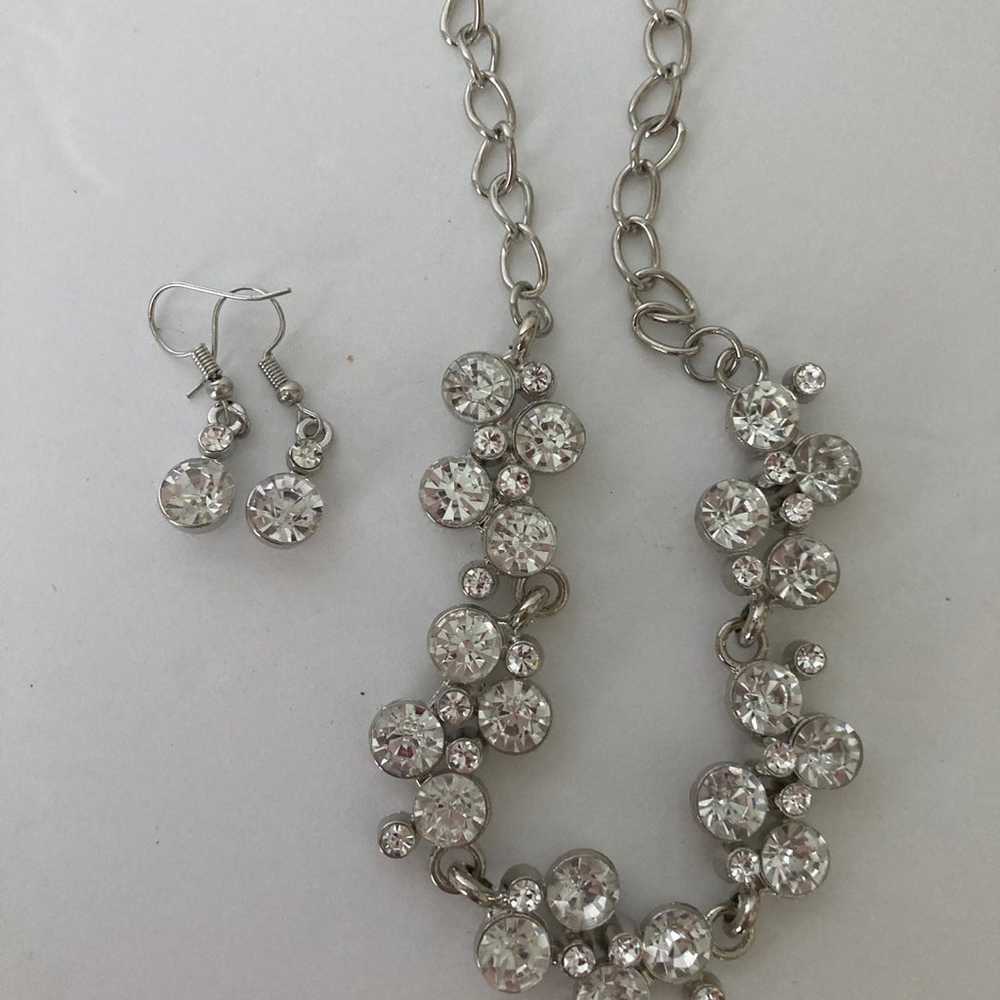 Vintage necklace and earring set - image 3