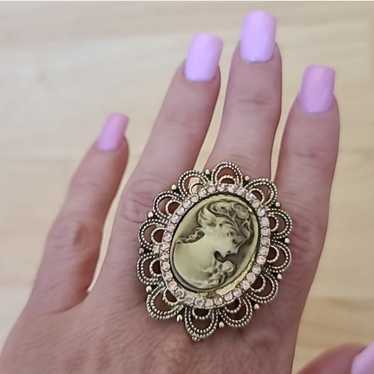 Beautiful Vintage Oval Shape Charming Lady Figure 