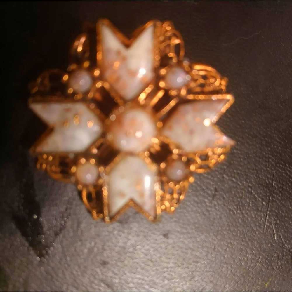 Stunning/Old/Vintage Estate Brooch - image 2