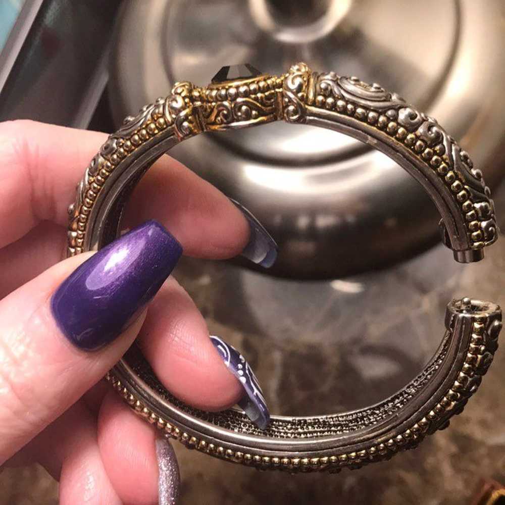 Beautiful Vintage Looking Bracelet - image 4