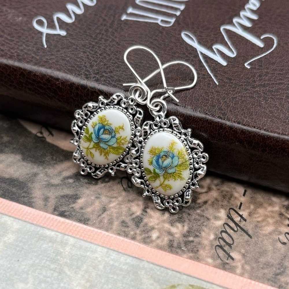 Vintage Blue Rose Glitter Cameo Stainless Steel F… - image 5