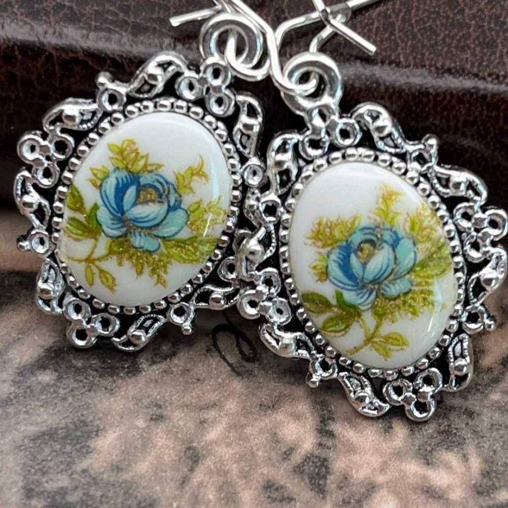 Vintage Blue Rose Glitter Cameo Stainless Steel F… - image 6