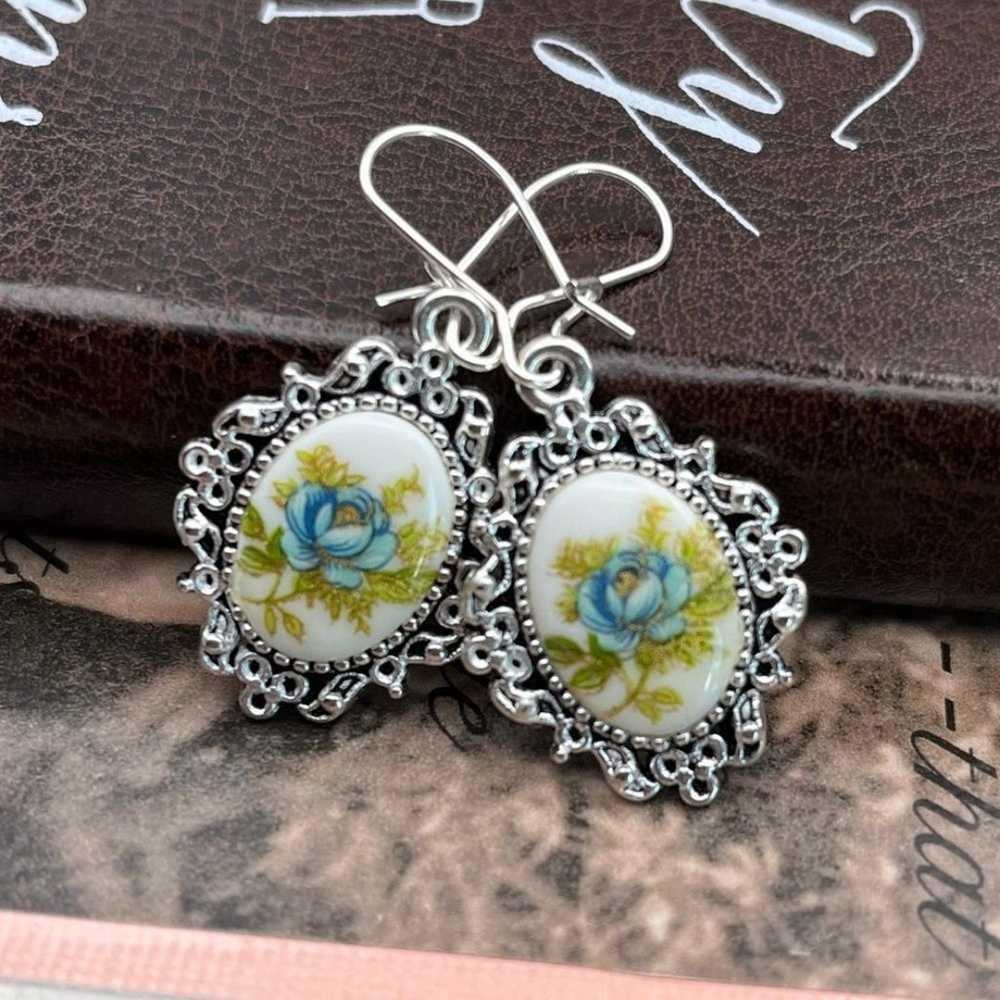 Vintage Blue Rose Glitter Cameo Stainless Steel F… - image 9