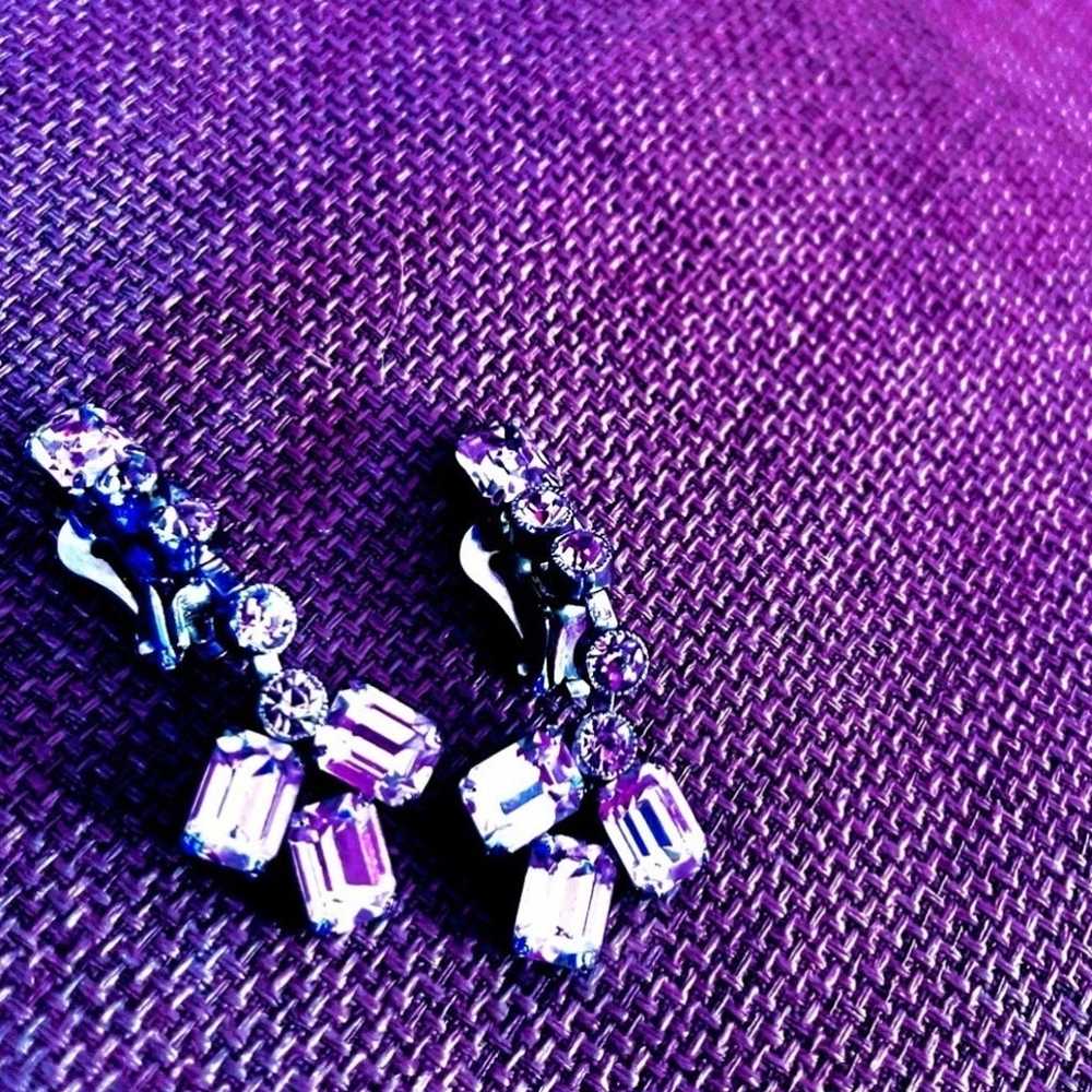 VINTAGE RHINESTONE CHANDELIER EARRINGS - image 3