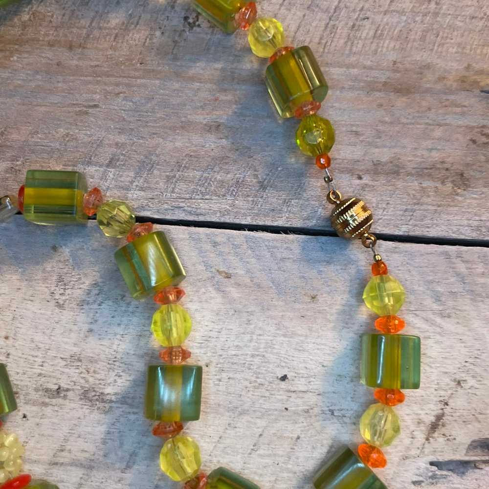 Vintage Glass & Bead Cluster Necklace - image 4