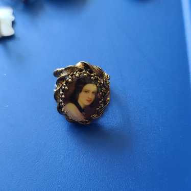 Vintage Victorian hand painted adjustable ring