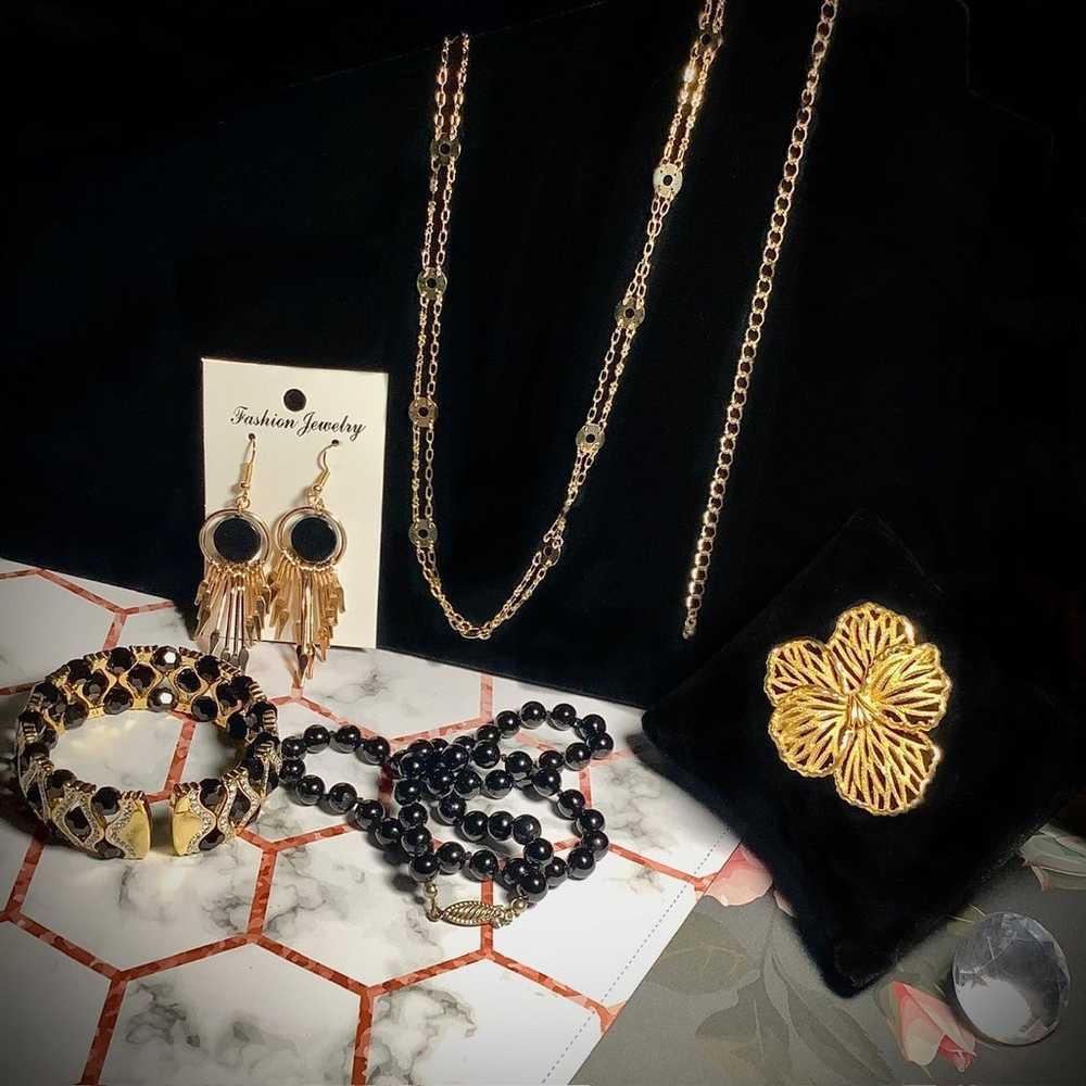 Gold & Black Vintage to Modern jewelry lot - image 9