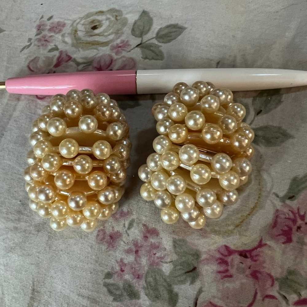 Vintage fabulous huge 50's Pearl clip on earrings - image 2