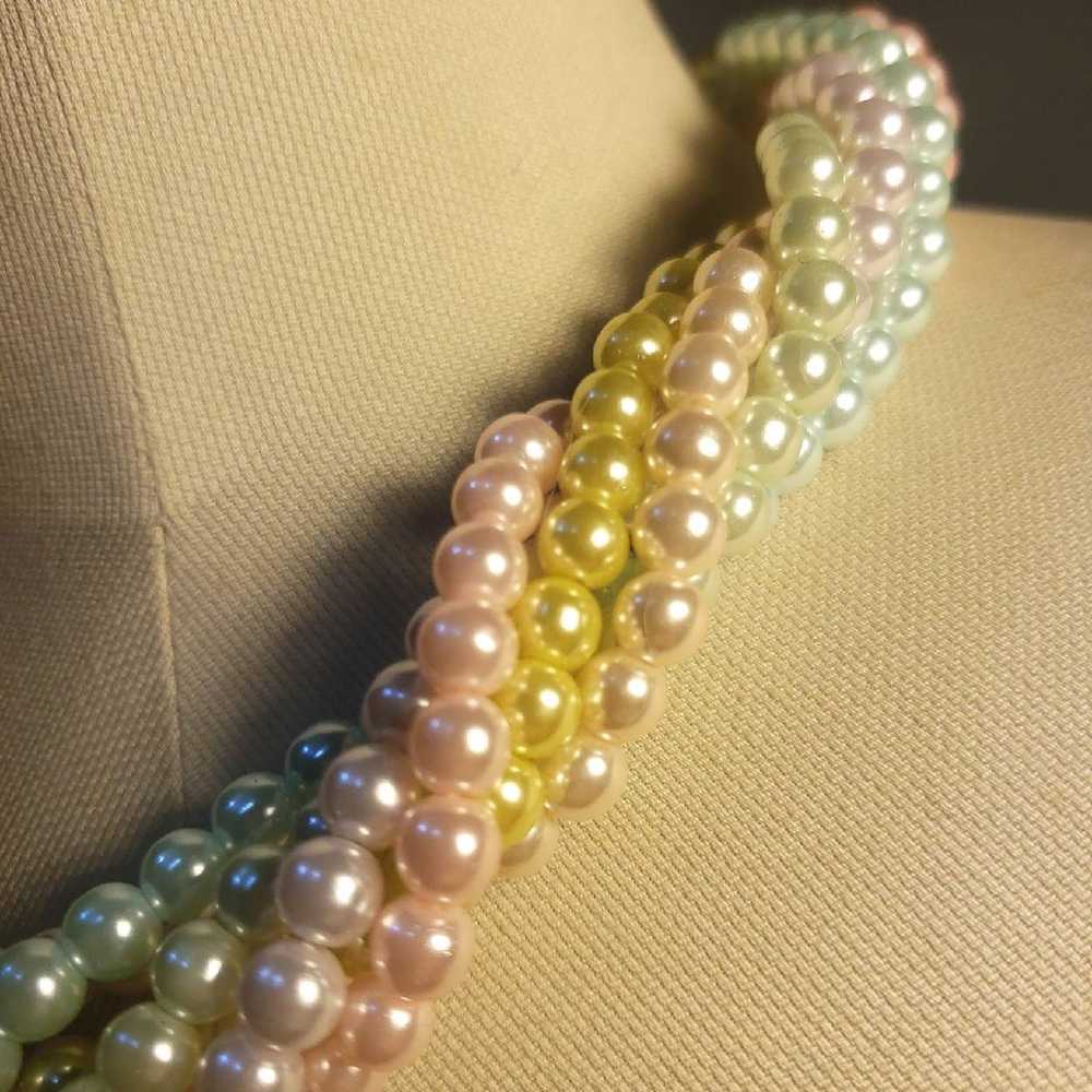 Vintage Pastel Faux Pearl Necklace - image 3