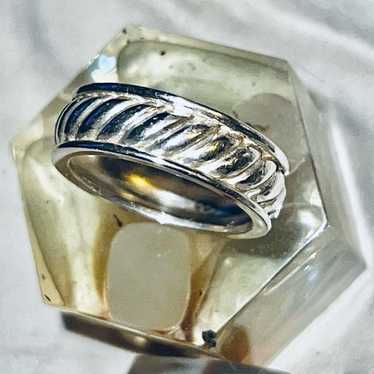 HEAVY and SOLID Vintage Sterling Ring! - image 1