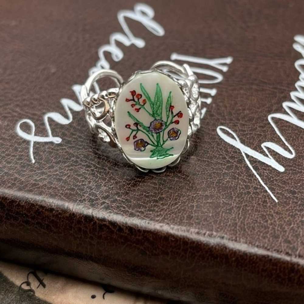 Mother Of Pearl Floral Bouquet Cameo Shell Ring N… - image 6