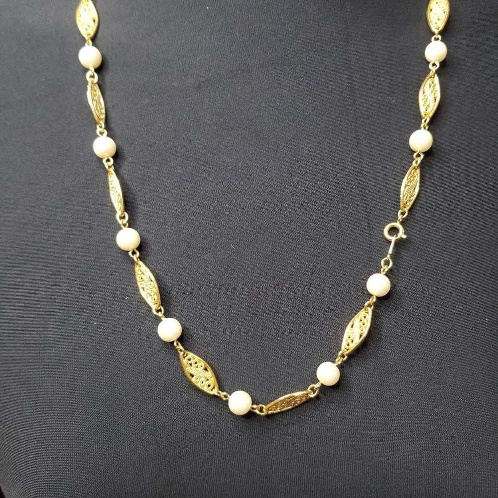 VTG Mid-Century GT Faux Pearl Necklace - image 2