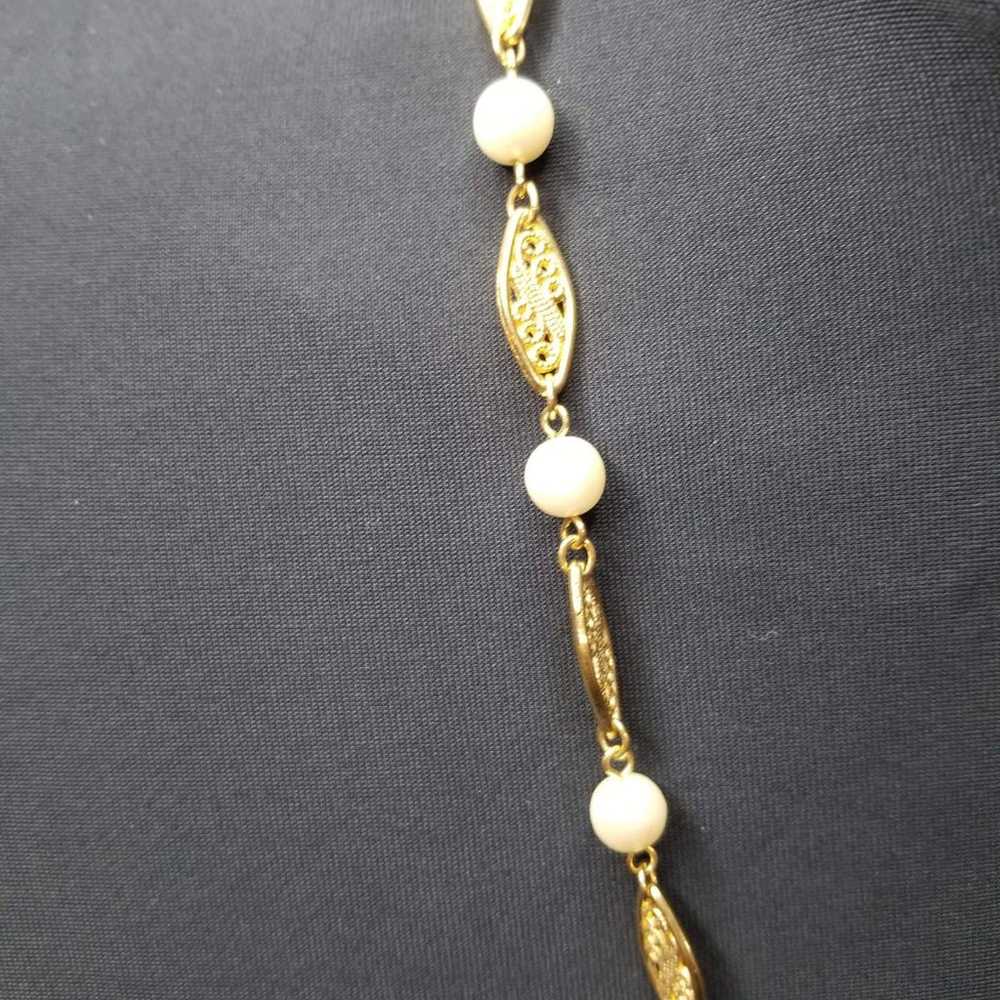 VTG Mid-Century GT Faux Pearl Necklace - image 3