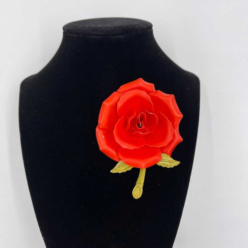 Vintage 1950's Metsl Enamel 3D Rose Pin. Gift idea - image 1