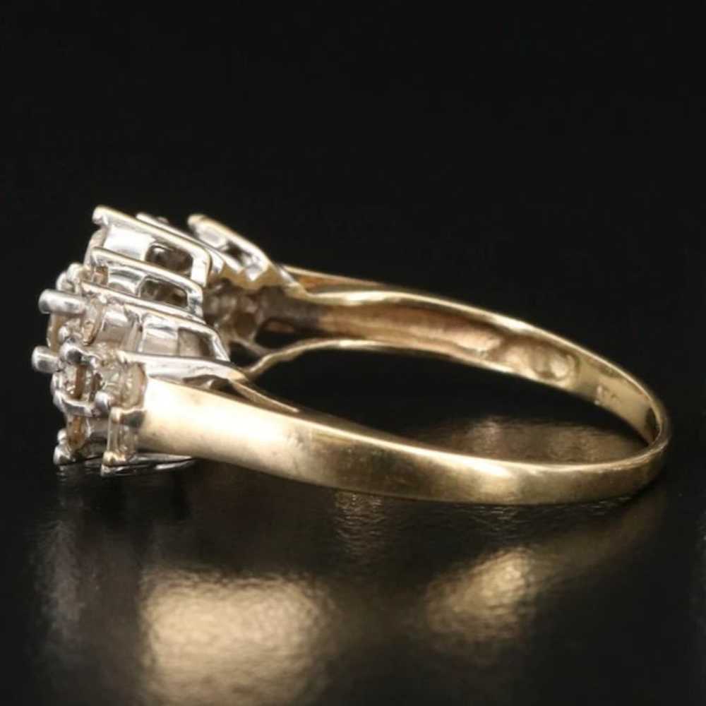 10k Vintage .6 ctw Diamond Cluster Ring - image 2