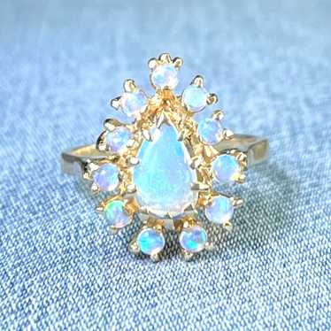 Vintage 14k Yellow Gold Flashy Opal Cluster Ring