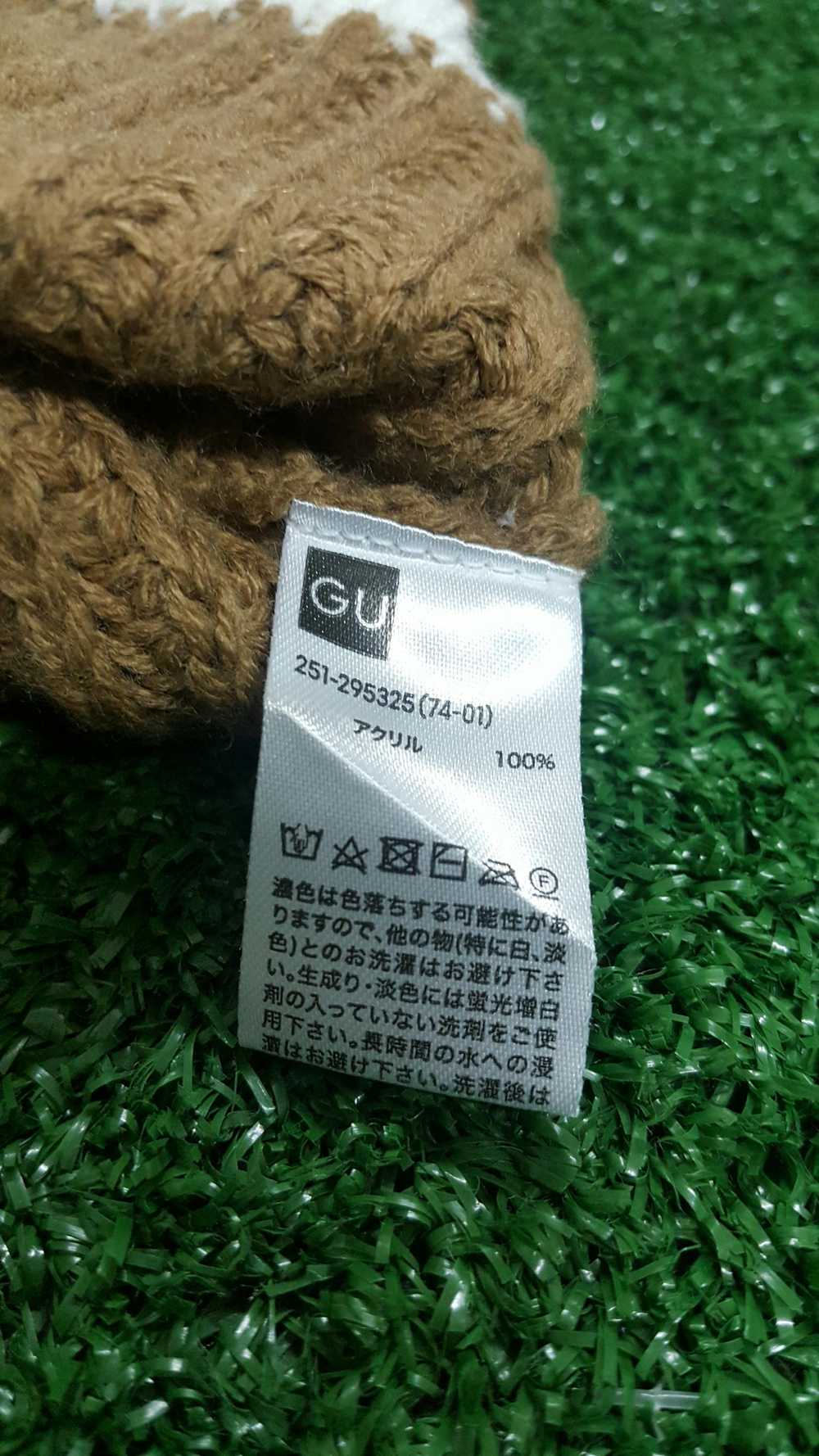 Japanese Brand Japanese Brand GU Knitwear - image 5